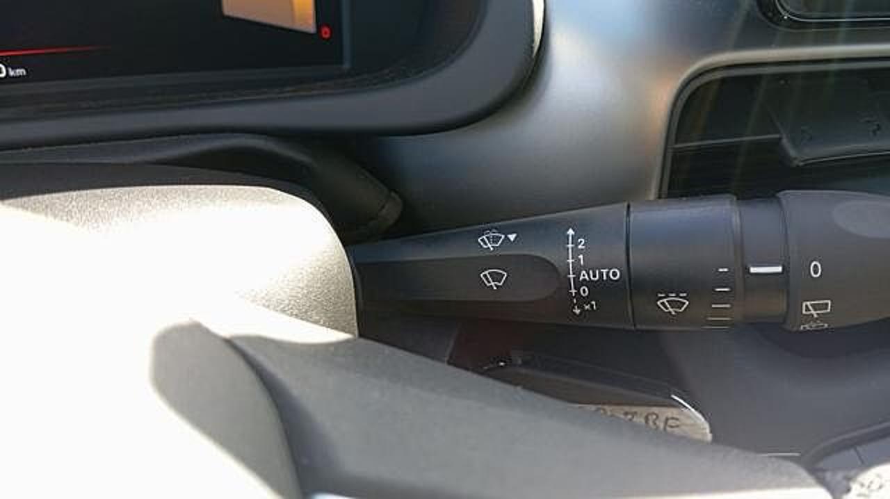 Jeep Jeep Avenger usata 19