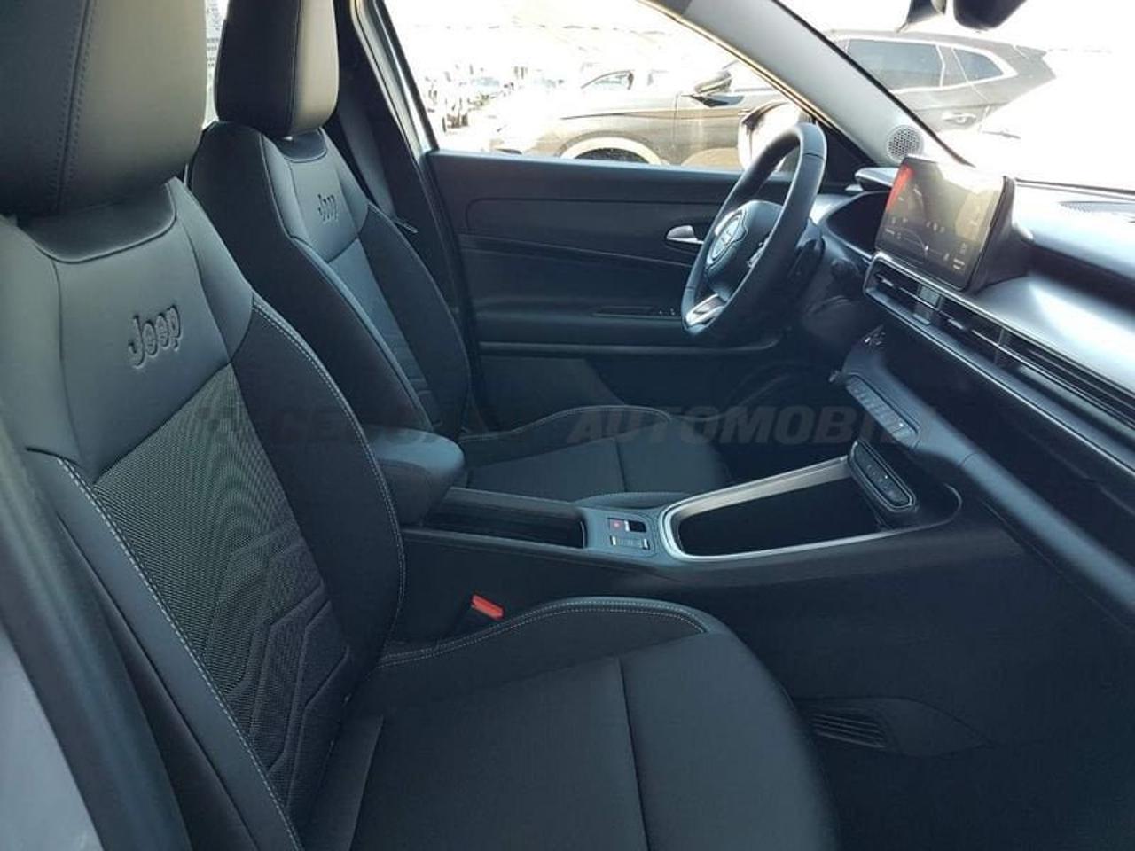 Jeep Jeep Avenger usata 16