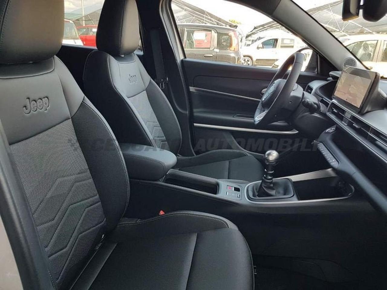 Jeep Jeep Avenger usata 17