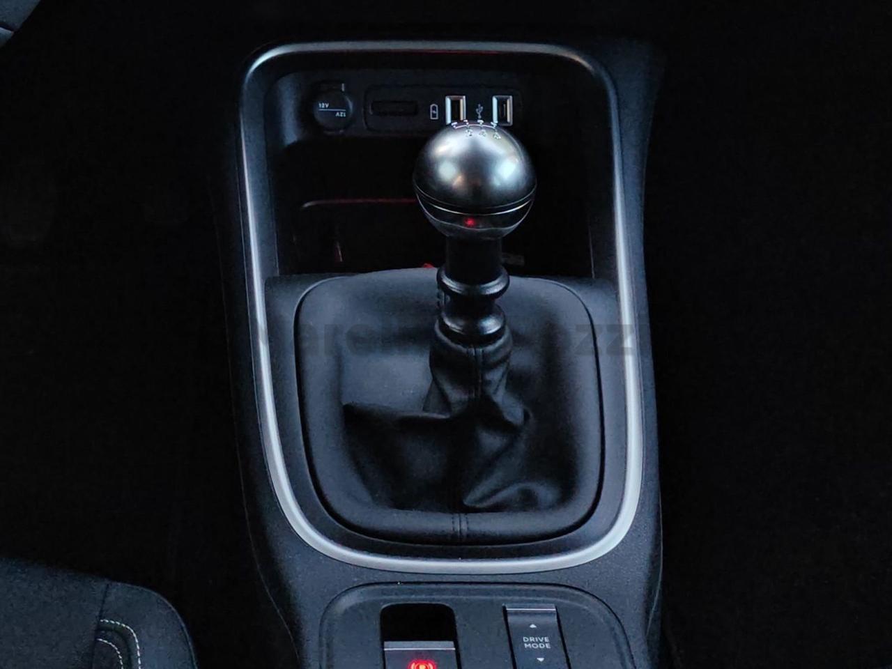 Jeep Avenger - Foto 2