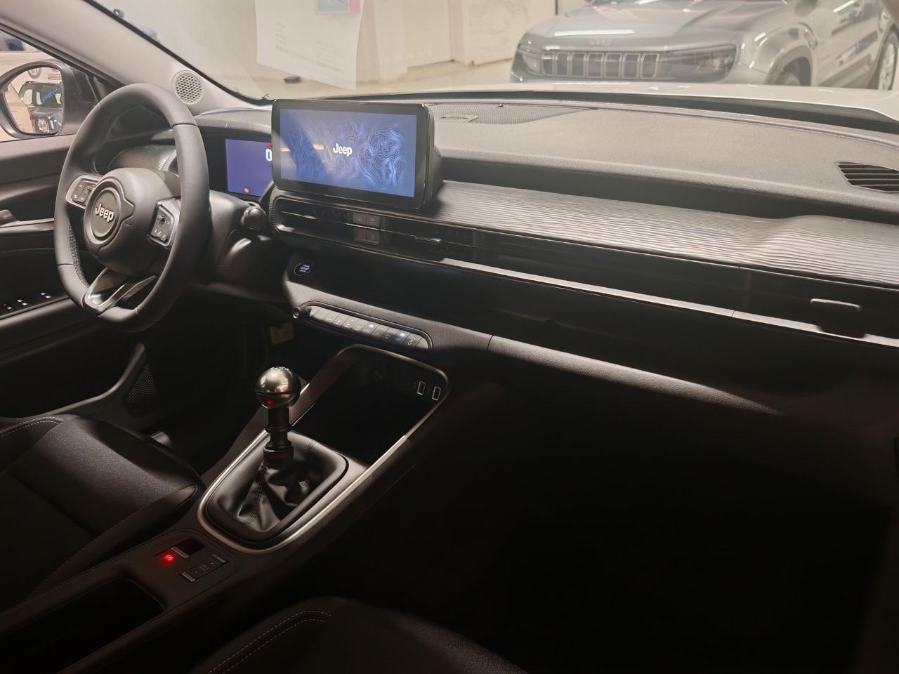 Jeep Jeep Avenger usata 18