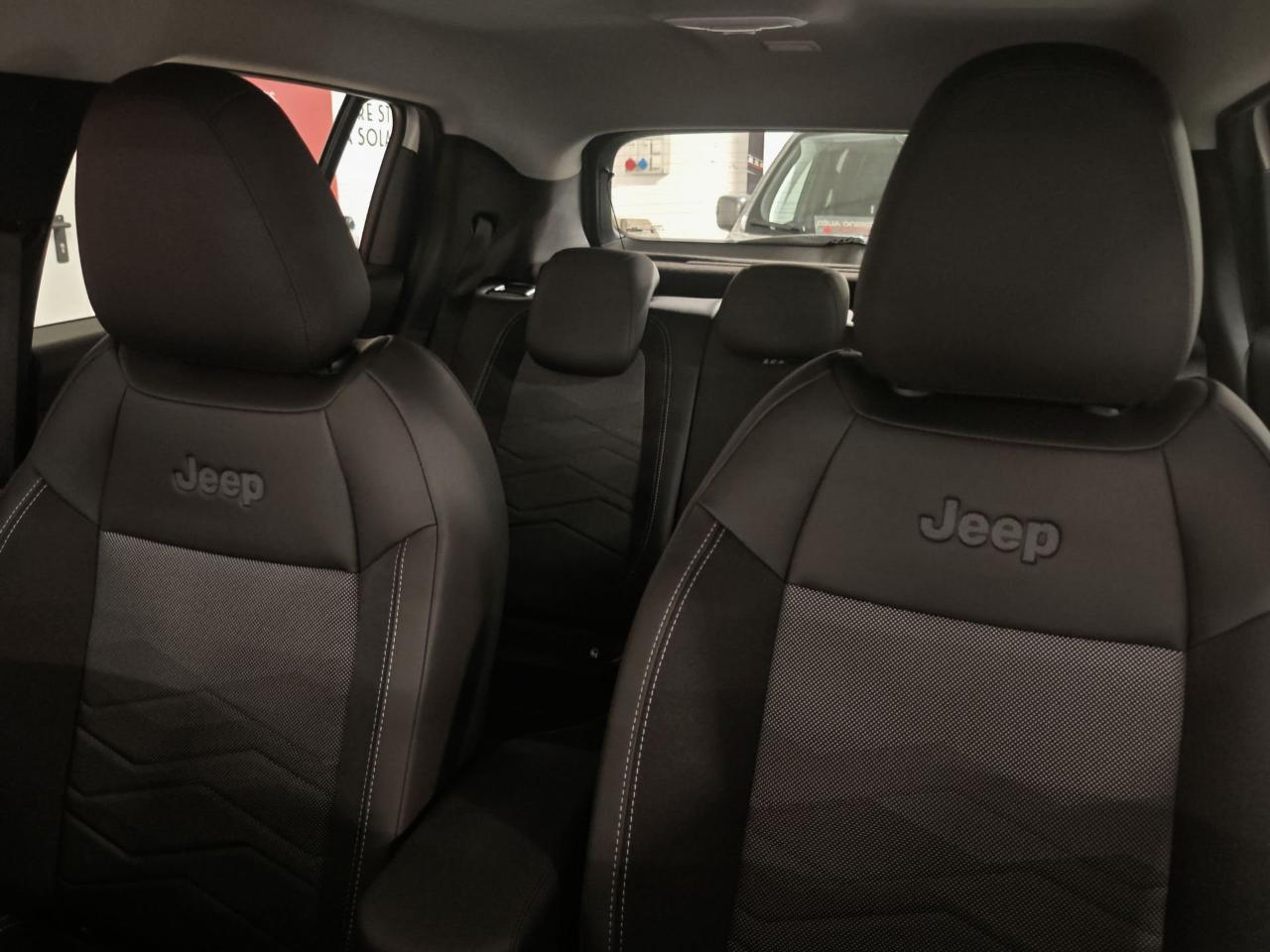 Jeep Jeep Avenger usata 20