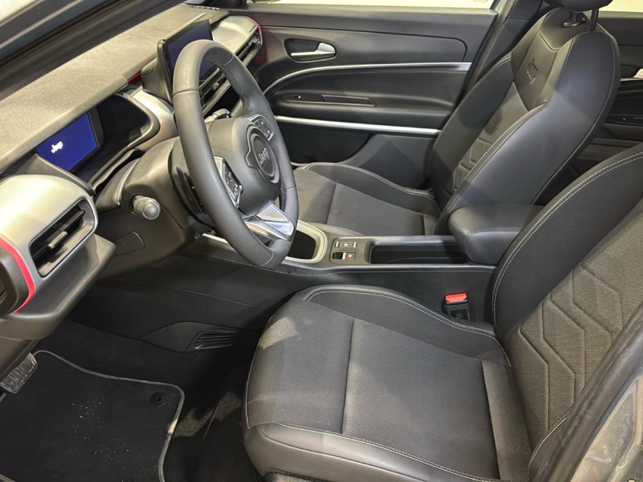 Jeep Jeep Avenger usata 19