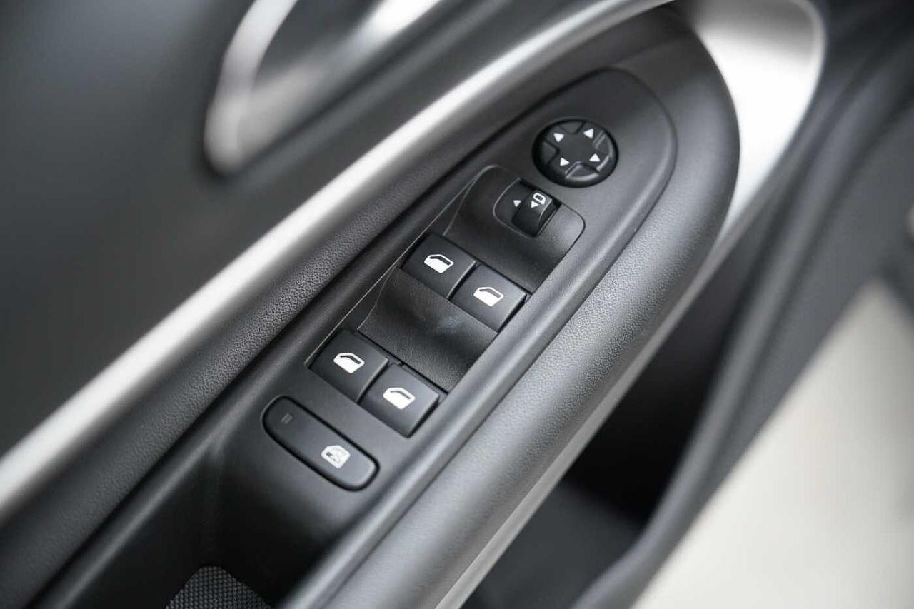 Jeep Jeep Avenger usata, con Vetri Oscurati