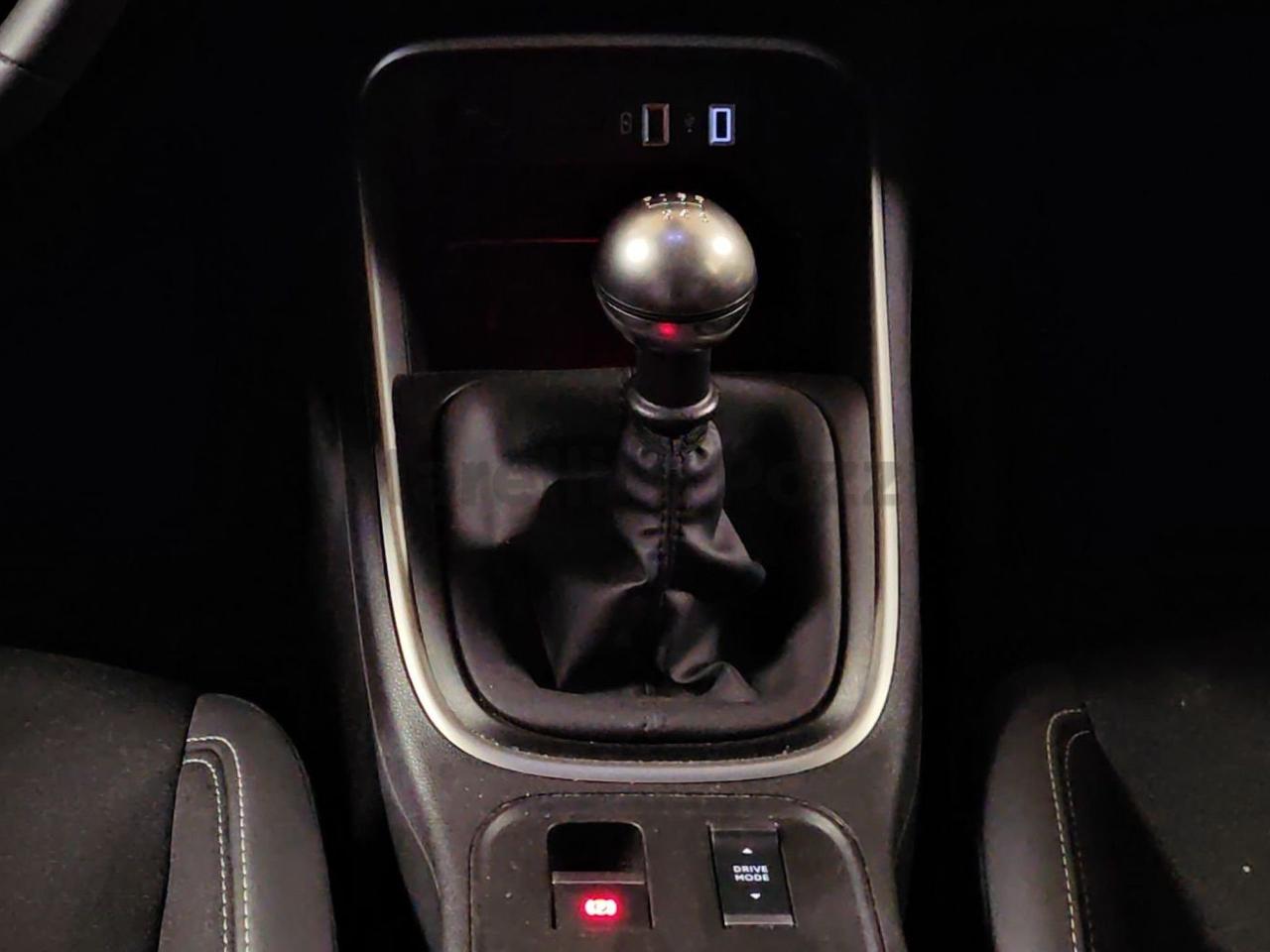 Jeep Avenger - Foto 2