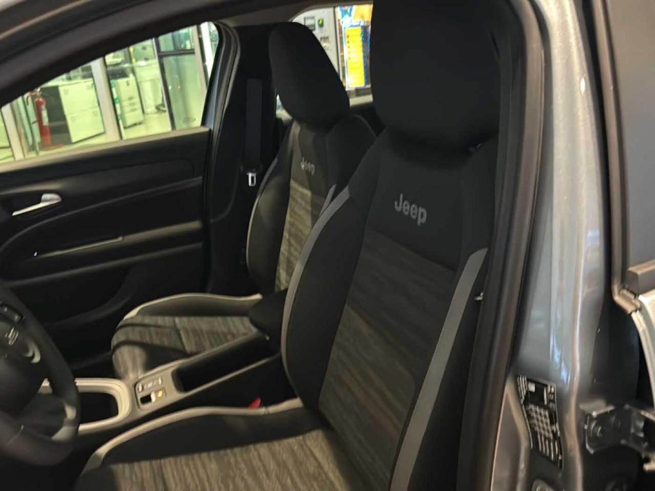 Jeep Jeep Avenger usata 3