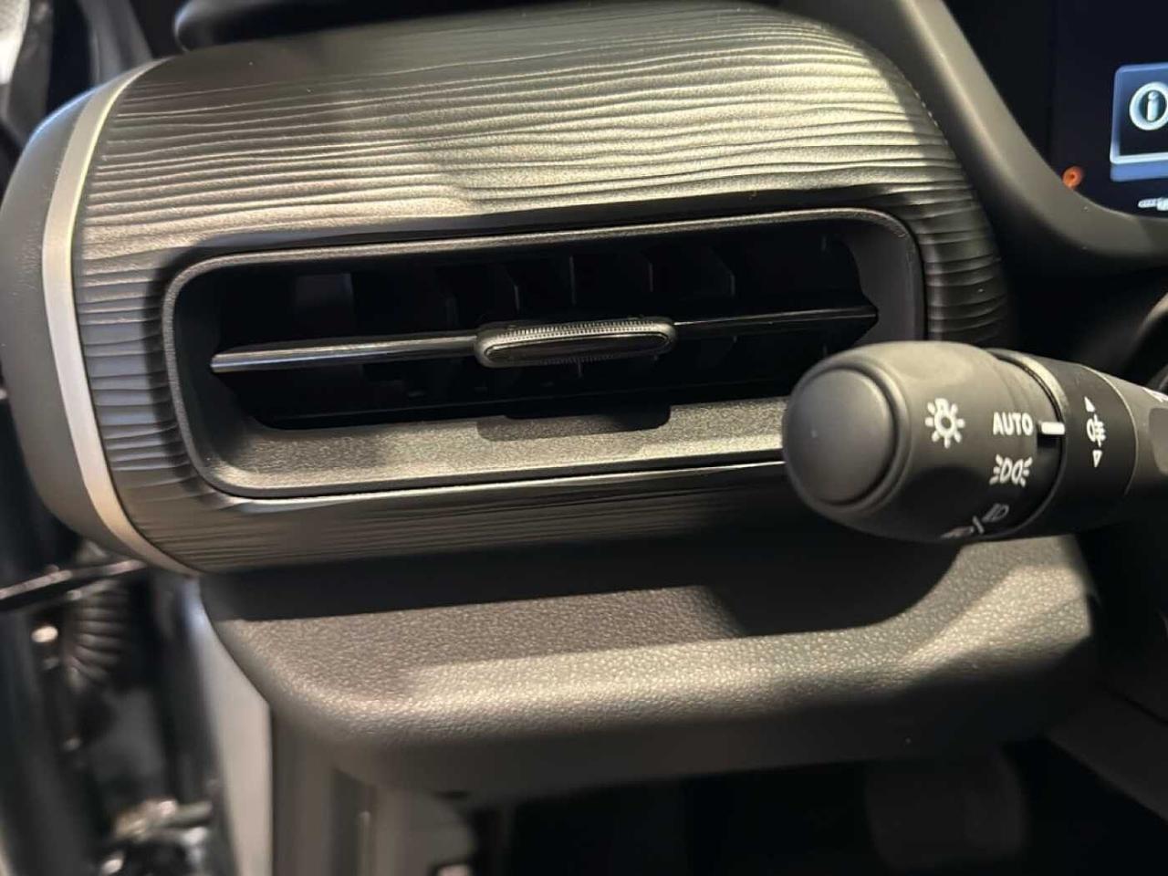 Jeep Jeep Avenger usata 7