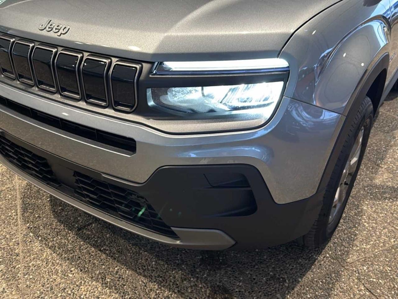 Jeep Jeep Avenger usata 13