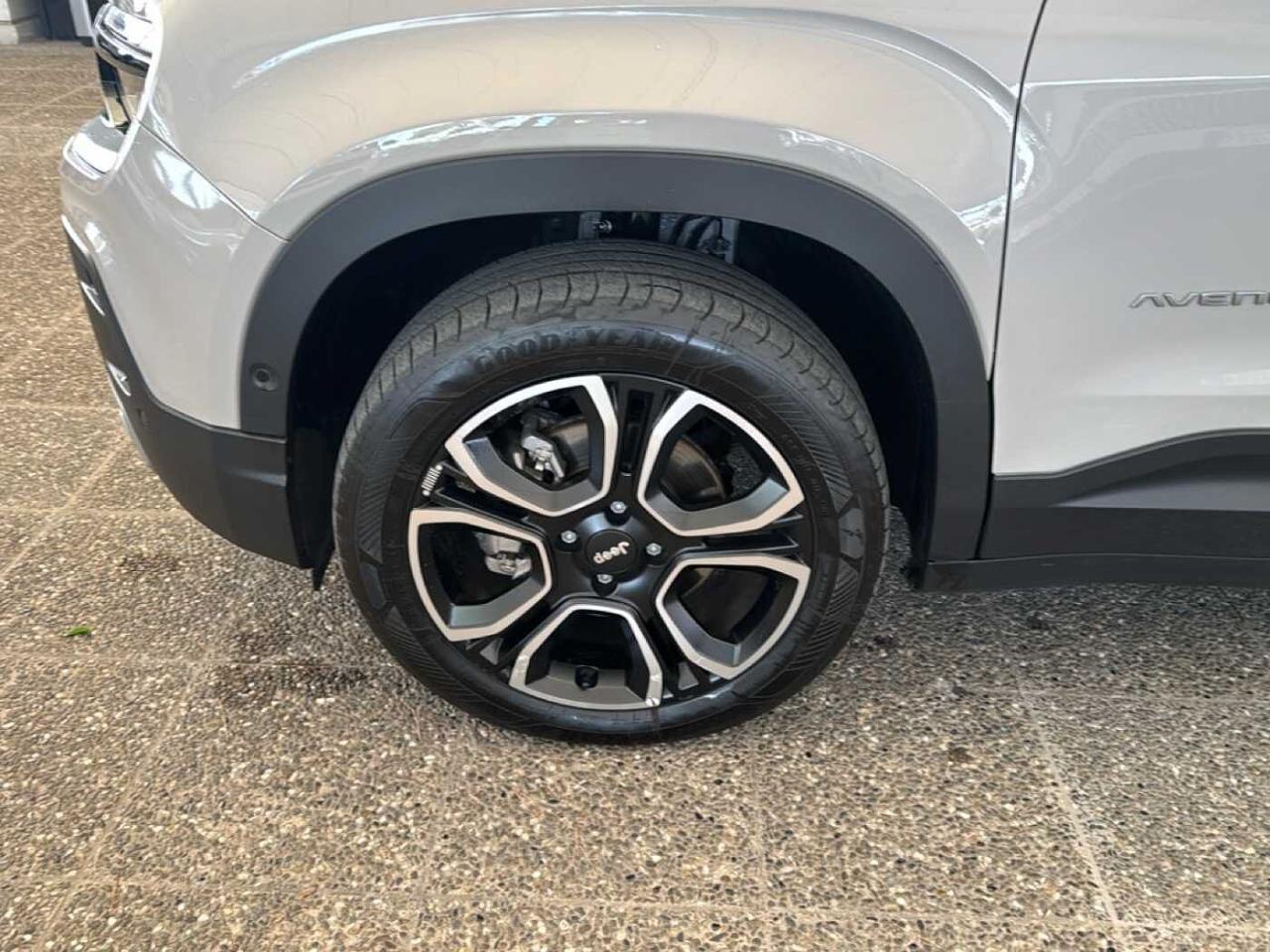 Jeep Jeep Avenger usata 15