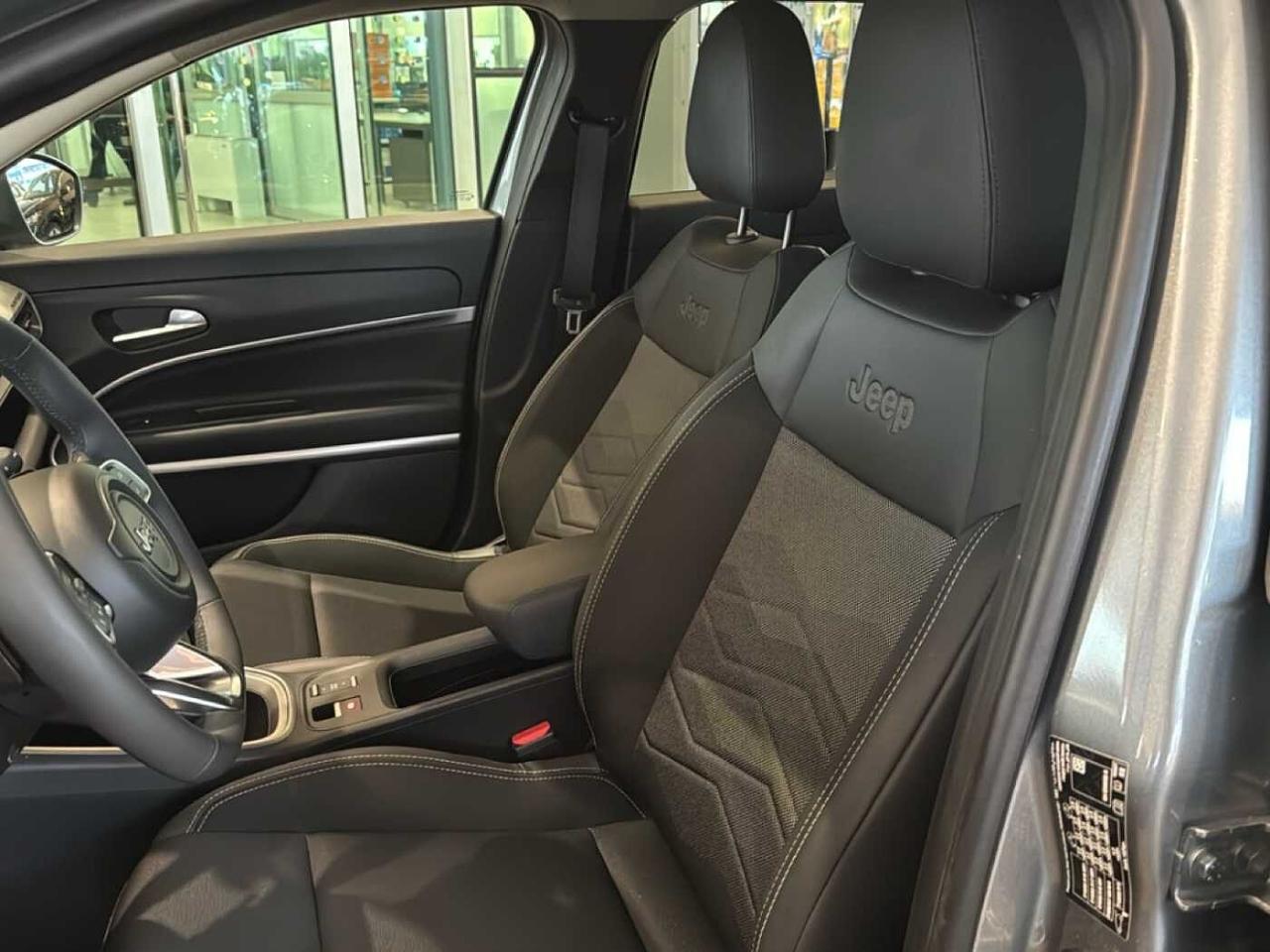 Jeep Jeep Avenger usata 3