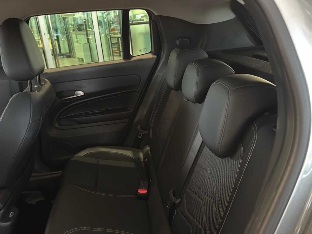 Jeep Jeep Avenger usata 4