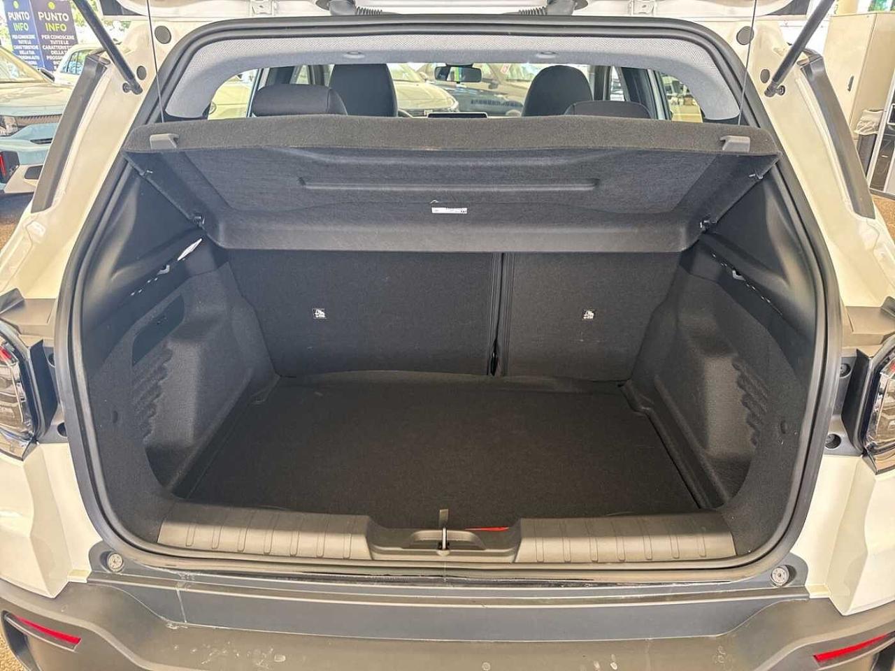 Jeep Jeep Avenger usata 14