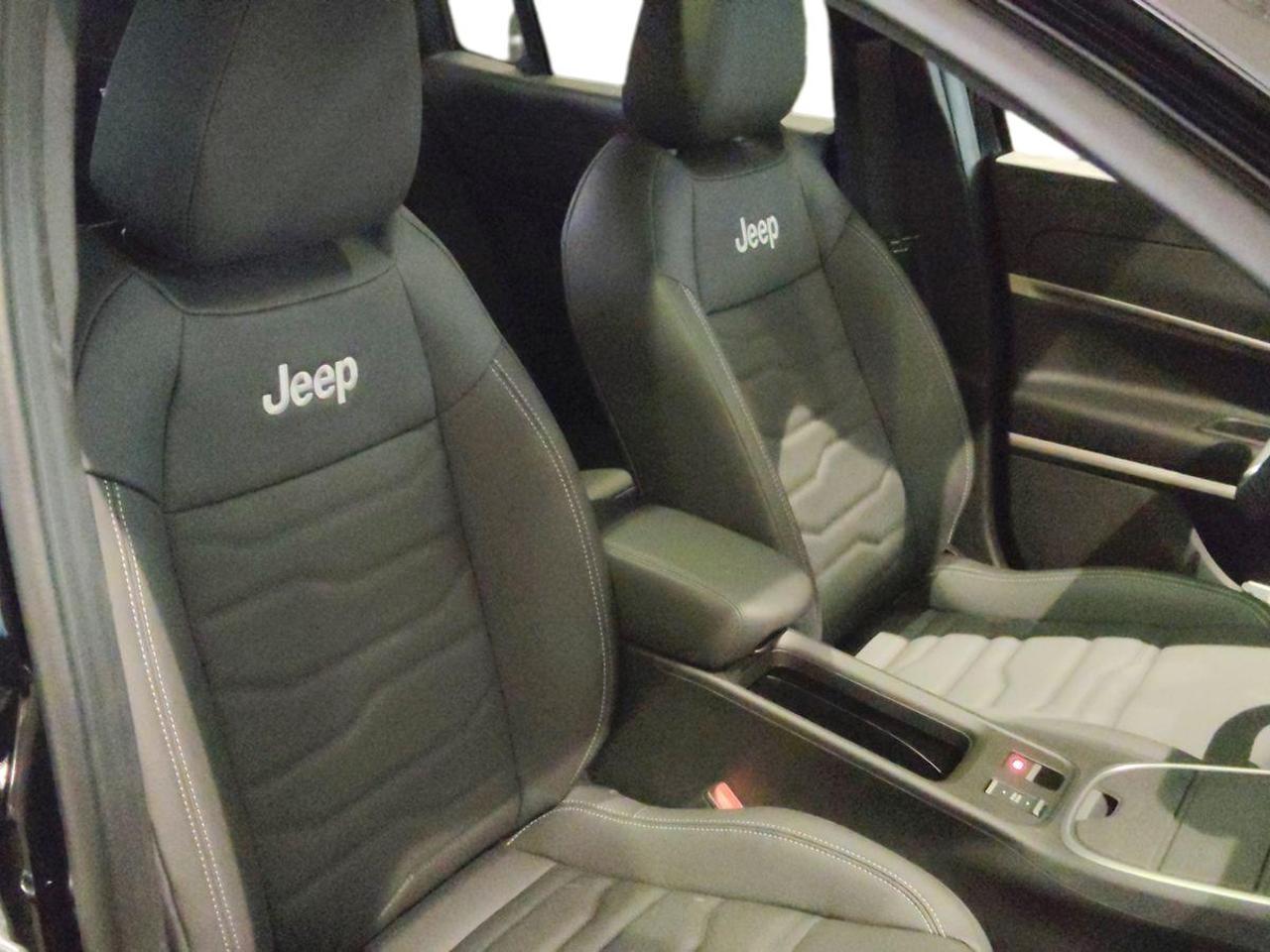 Jeep Jeep Avenger usata 7