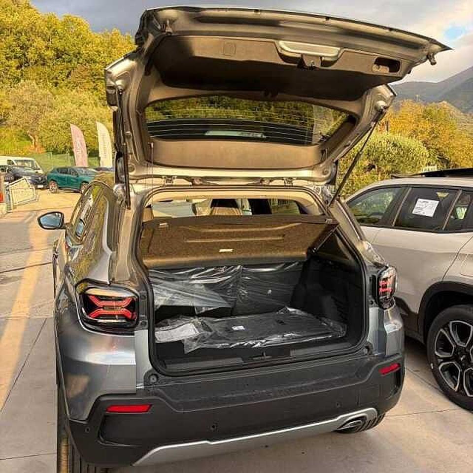 Jeep Jeep Avenger usata 4