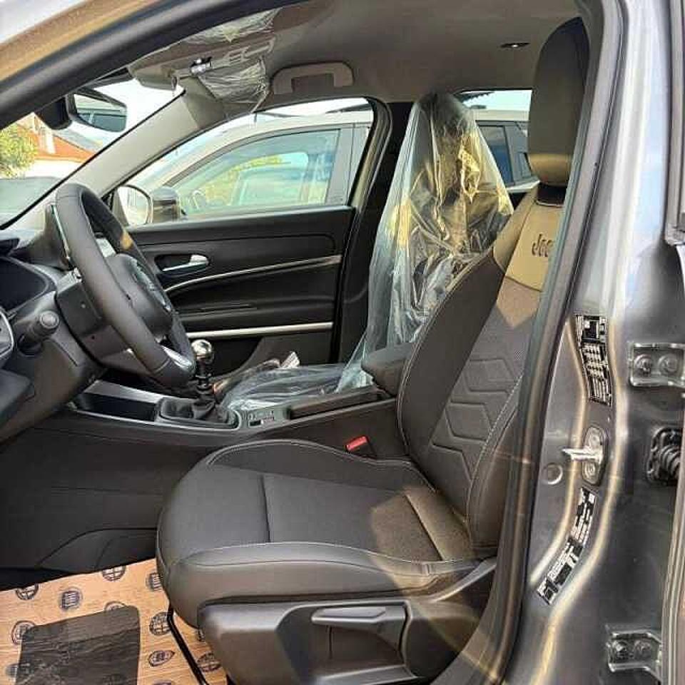 Jeep Jeep Avenger usata 18