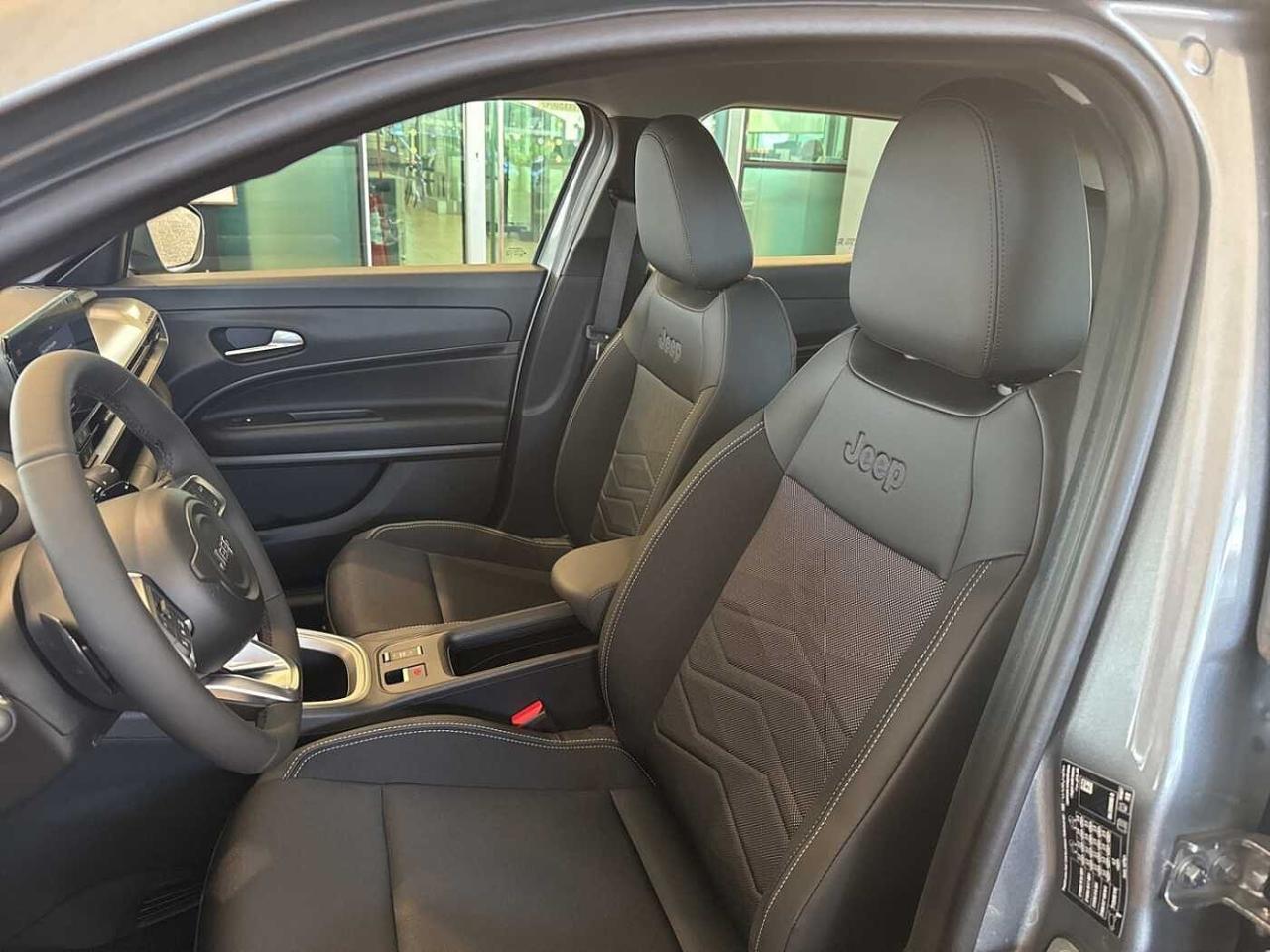 Jeep Jeep Avenger usata 3