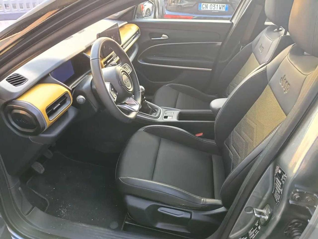 Jeep Jeep Avenger usata 13