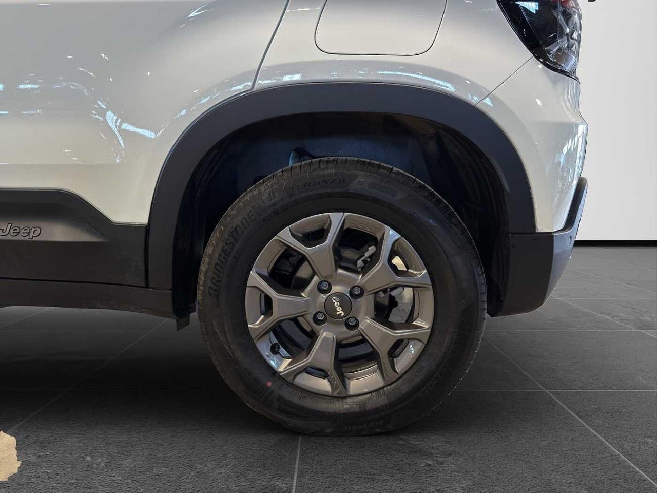 Jeep Jeep Avenger usata 13