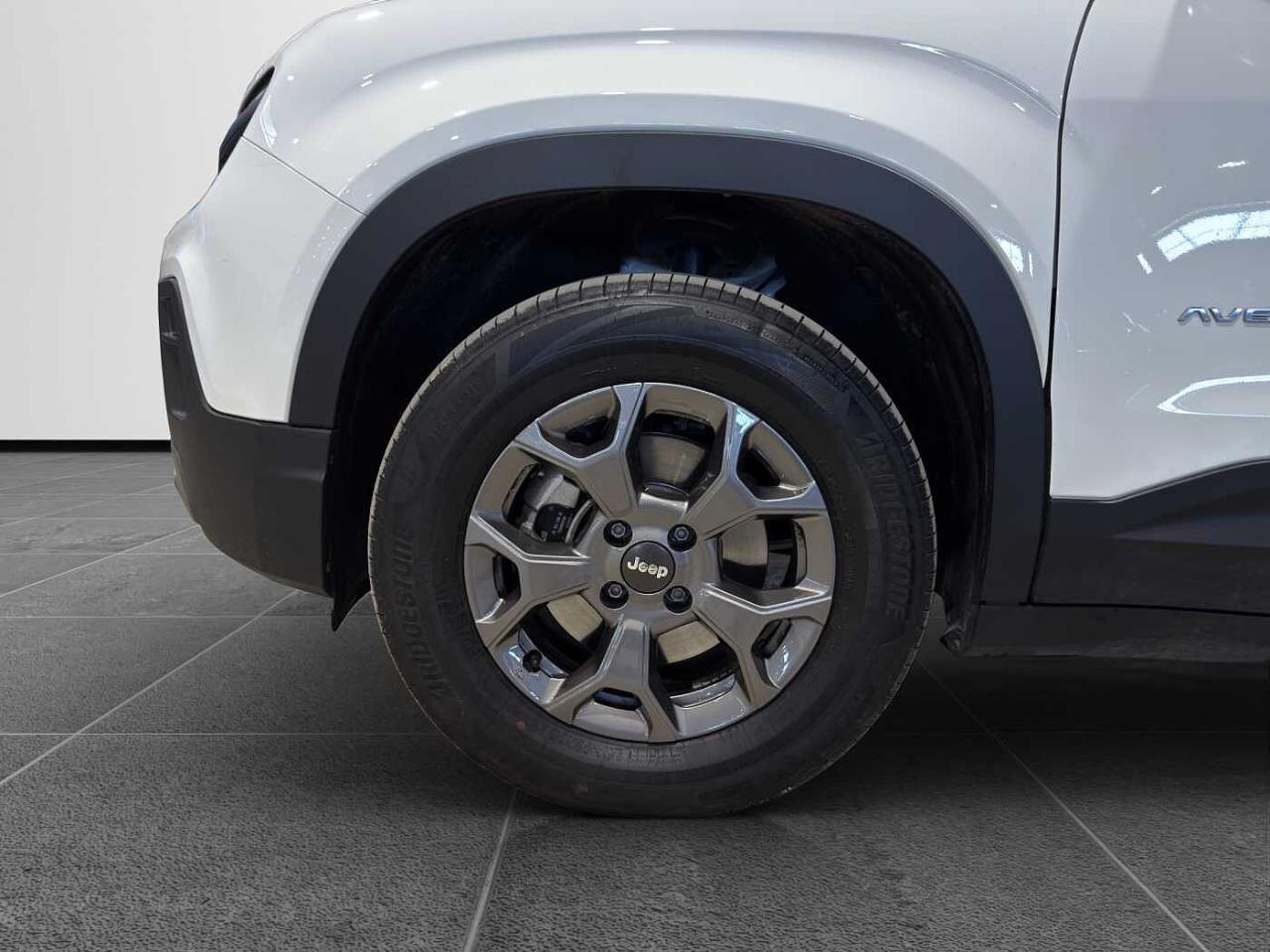 Jeep Jeep Avenger usata 14