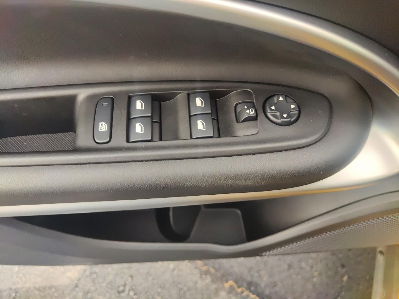 Jeep Jeep Avenger usata 8