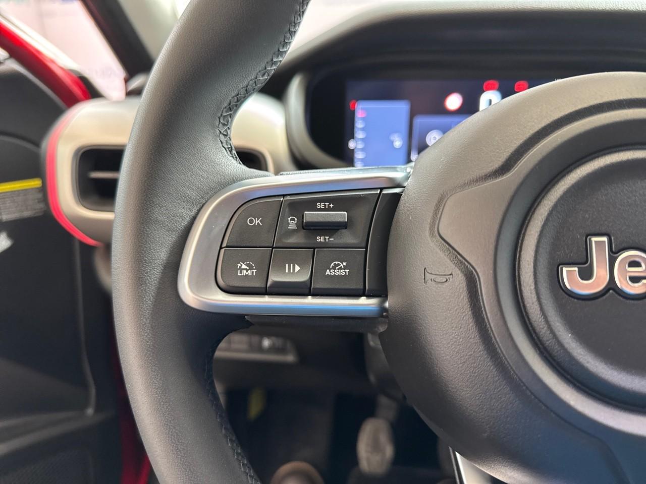 Jeep Jeep Avenger usata 12