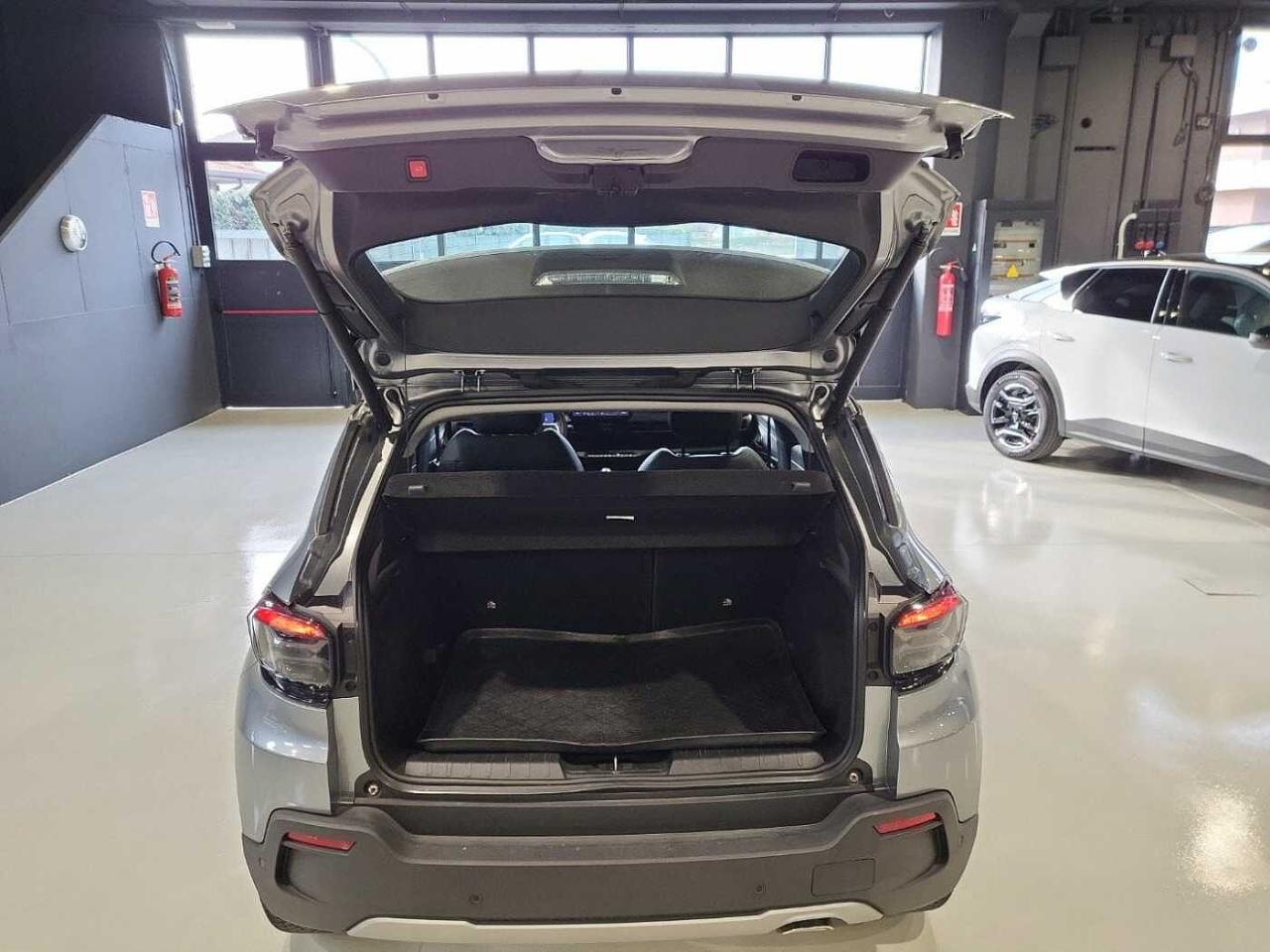 Jeep Jeep Avenger usata 3