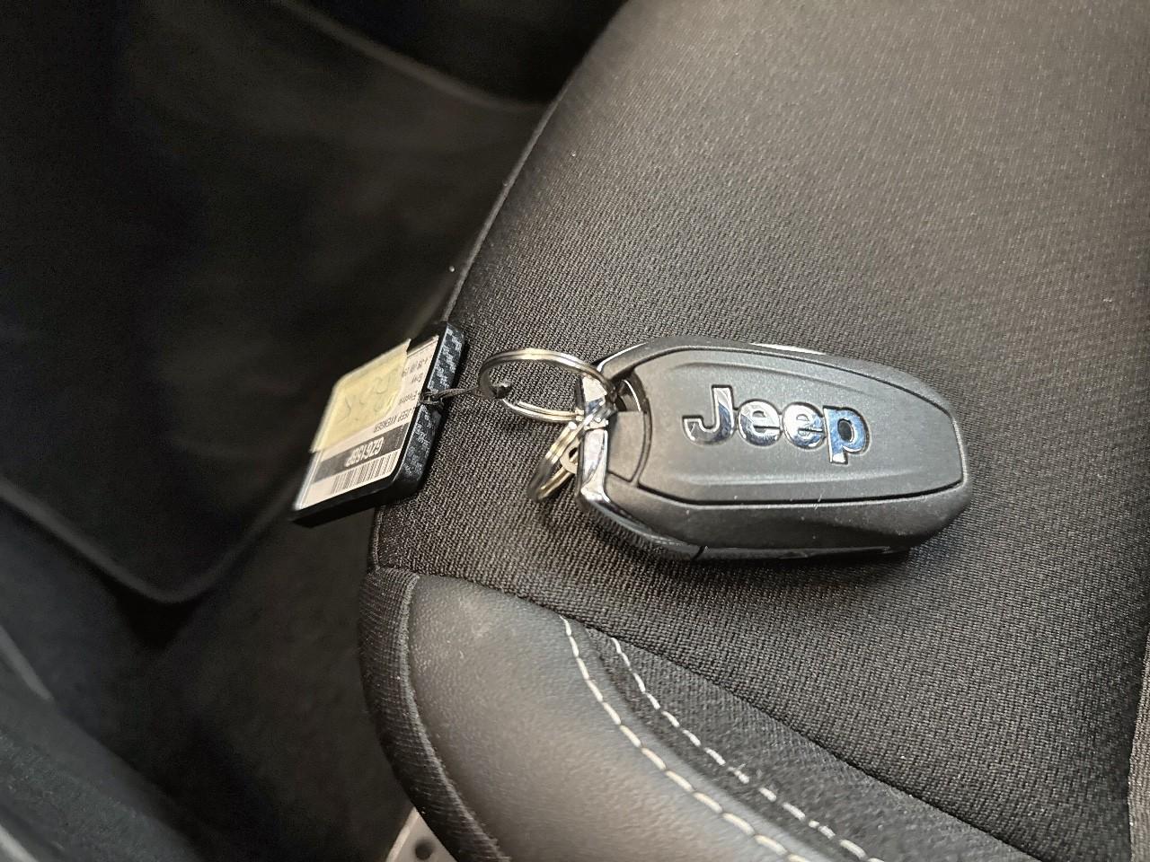 Jeep Jeep Avenger usata 12