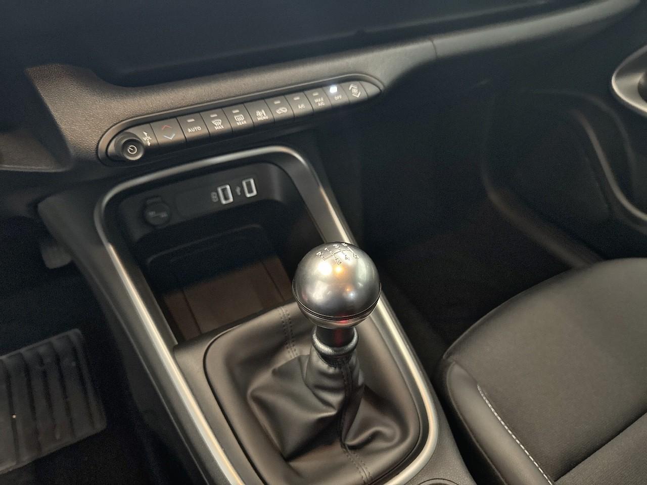 Jeep Jeep Avenger usata 9