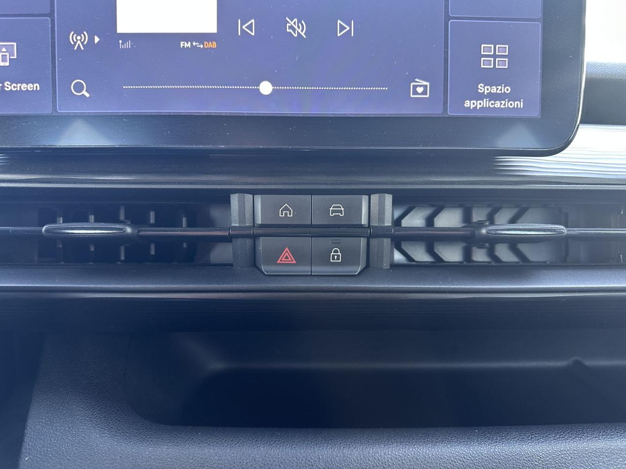 Jeep Jeep Avenger usata 14