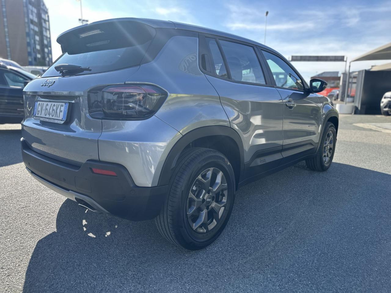 Jeep Jeep Avenger usata 24