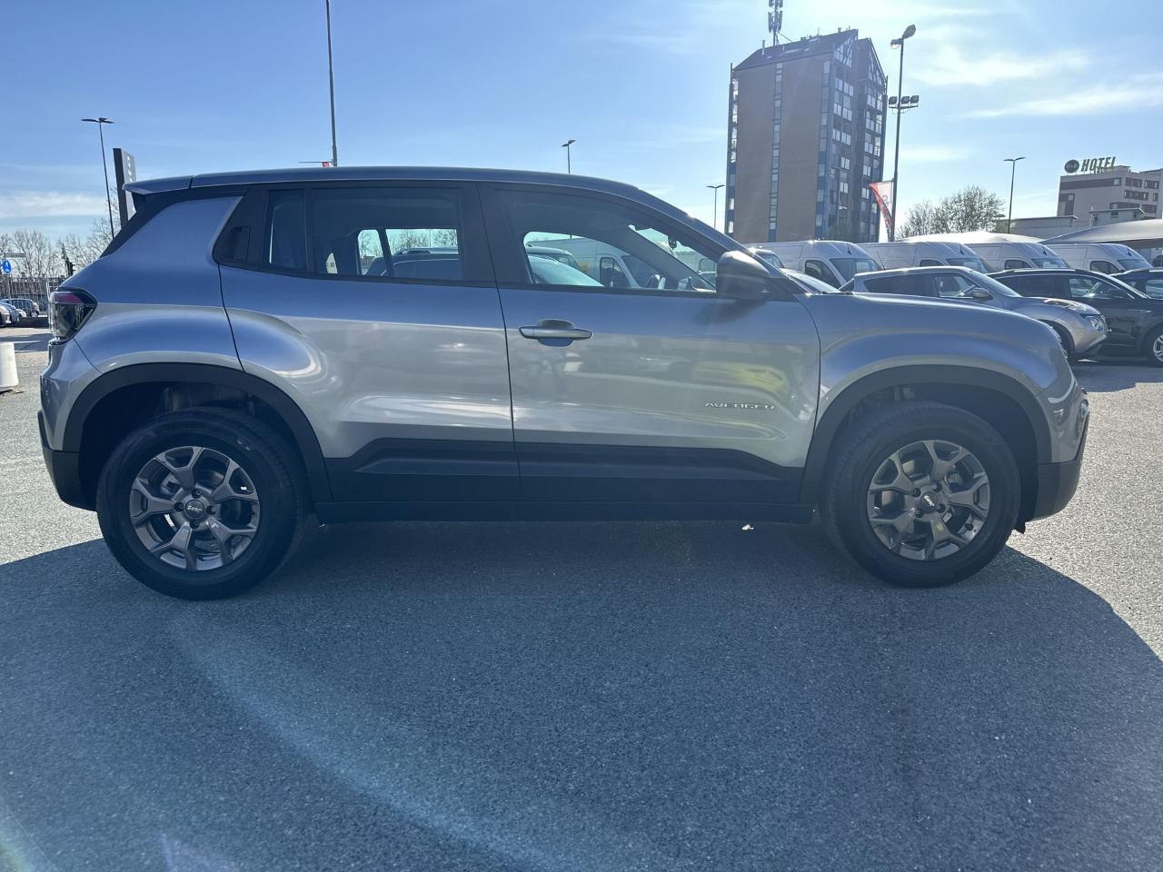 Jeep Jeep Avenger usata 25