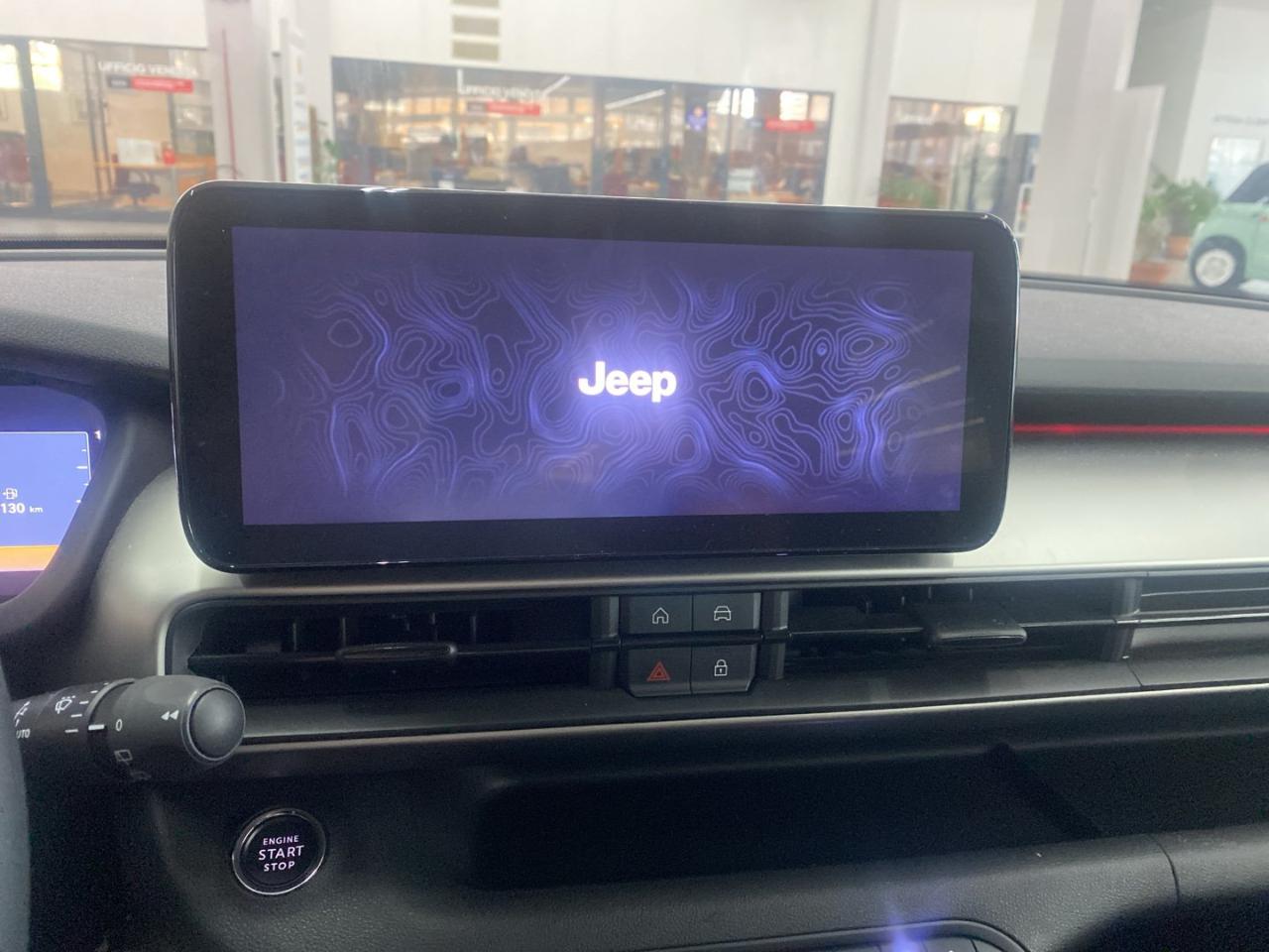 Jeep Jeep Avenger usata 14