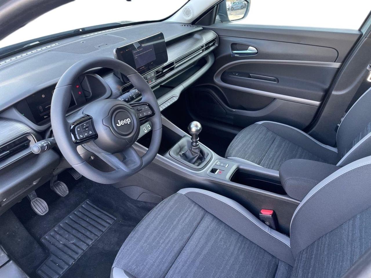 Jeep Jeep Avenger usata 24