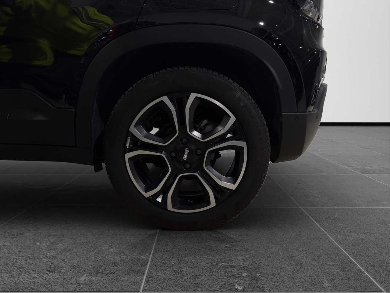 Jeep Jeep Avenger usata 12