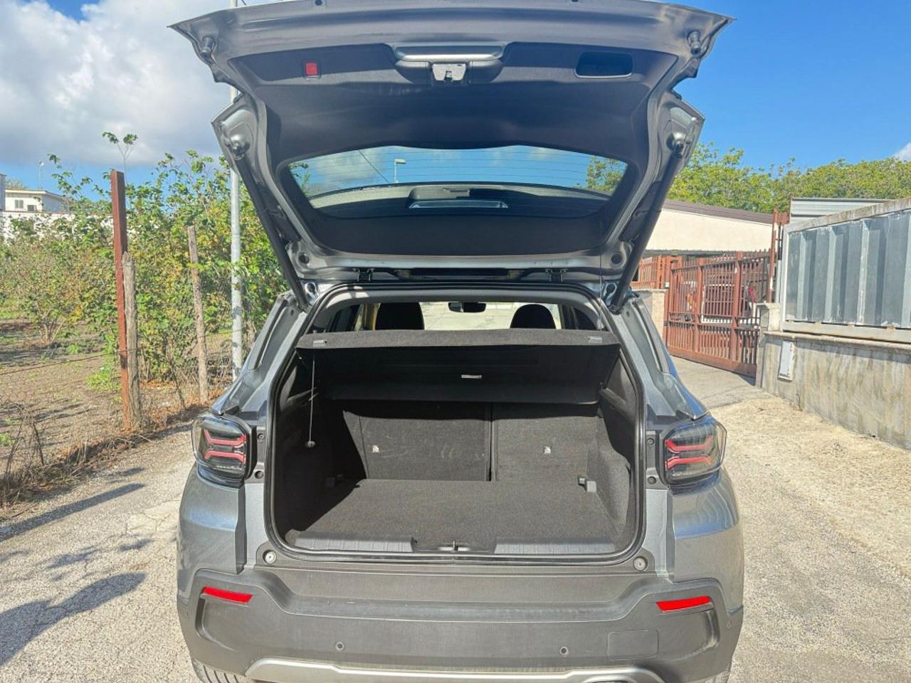 Jeep Jeep Avenger usata 2