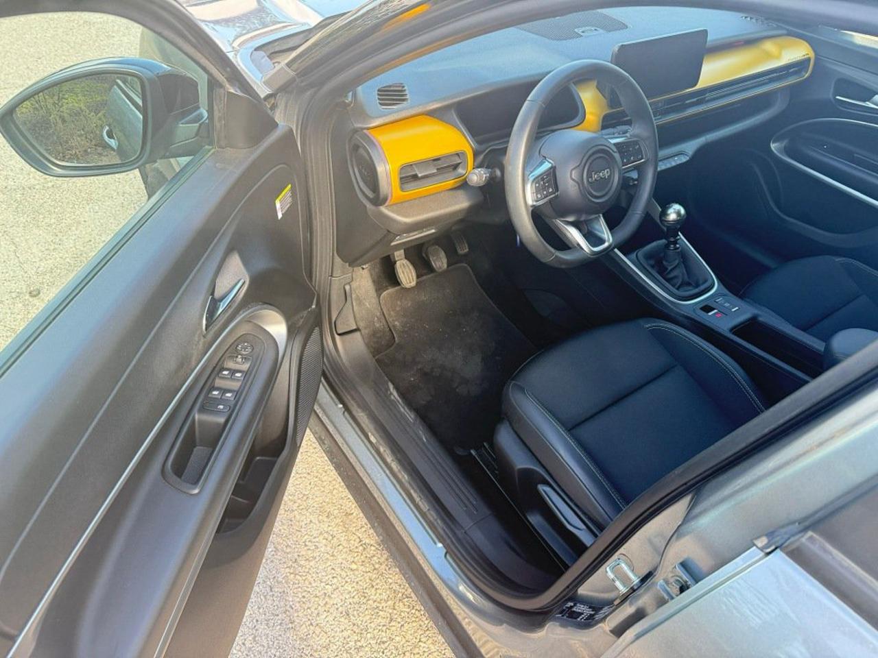 Jeep Jeep Avenger usata 24