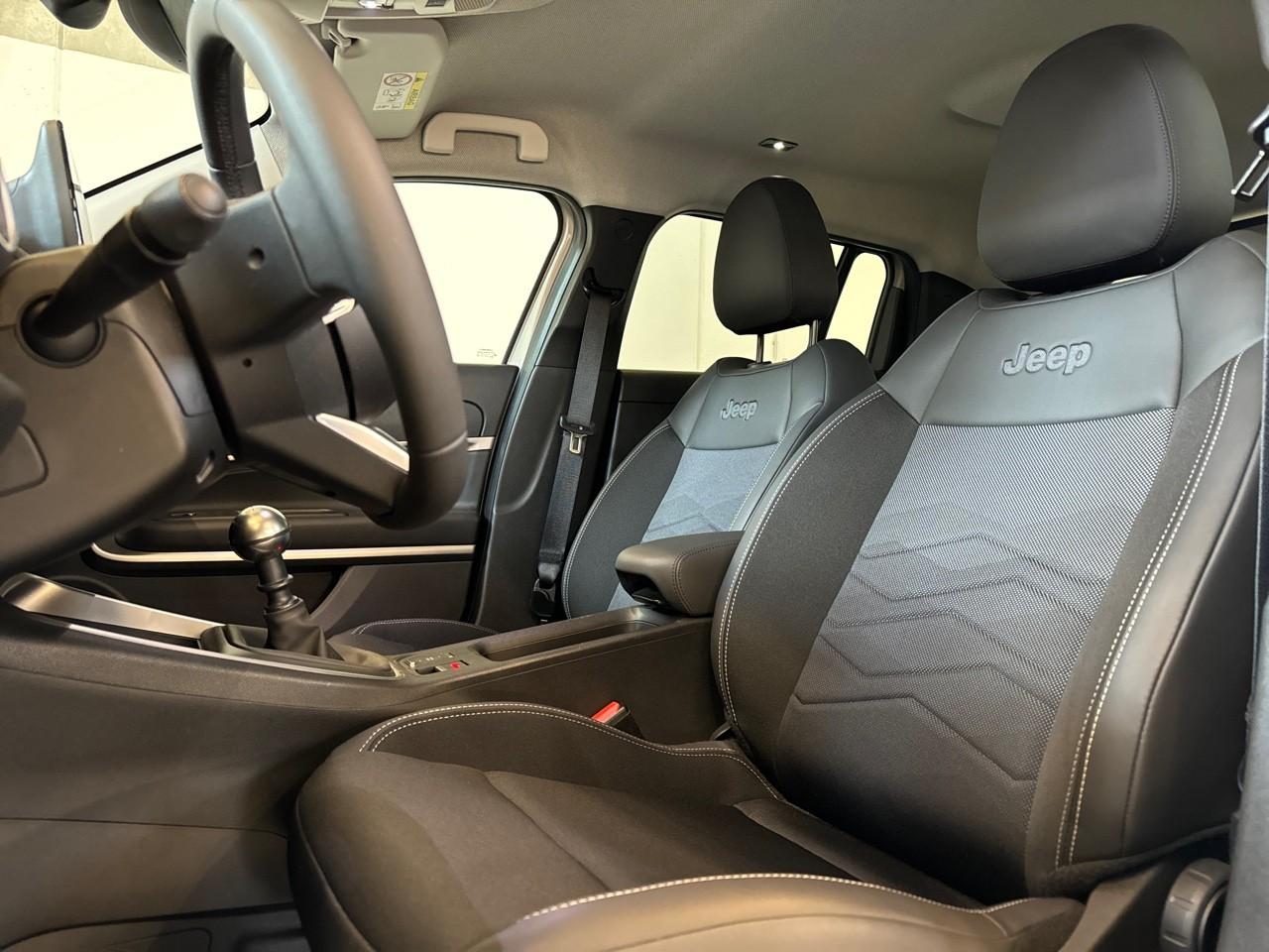 Jeep Jeep Avenger usata 21