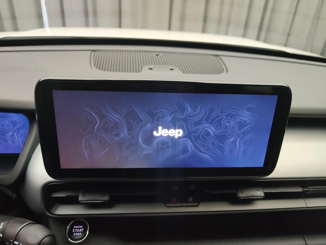 Jeep Jeep Avenger usata 9