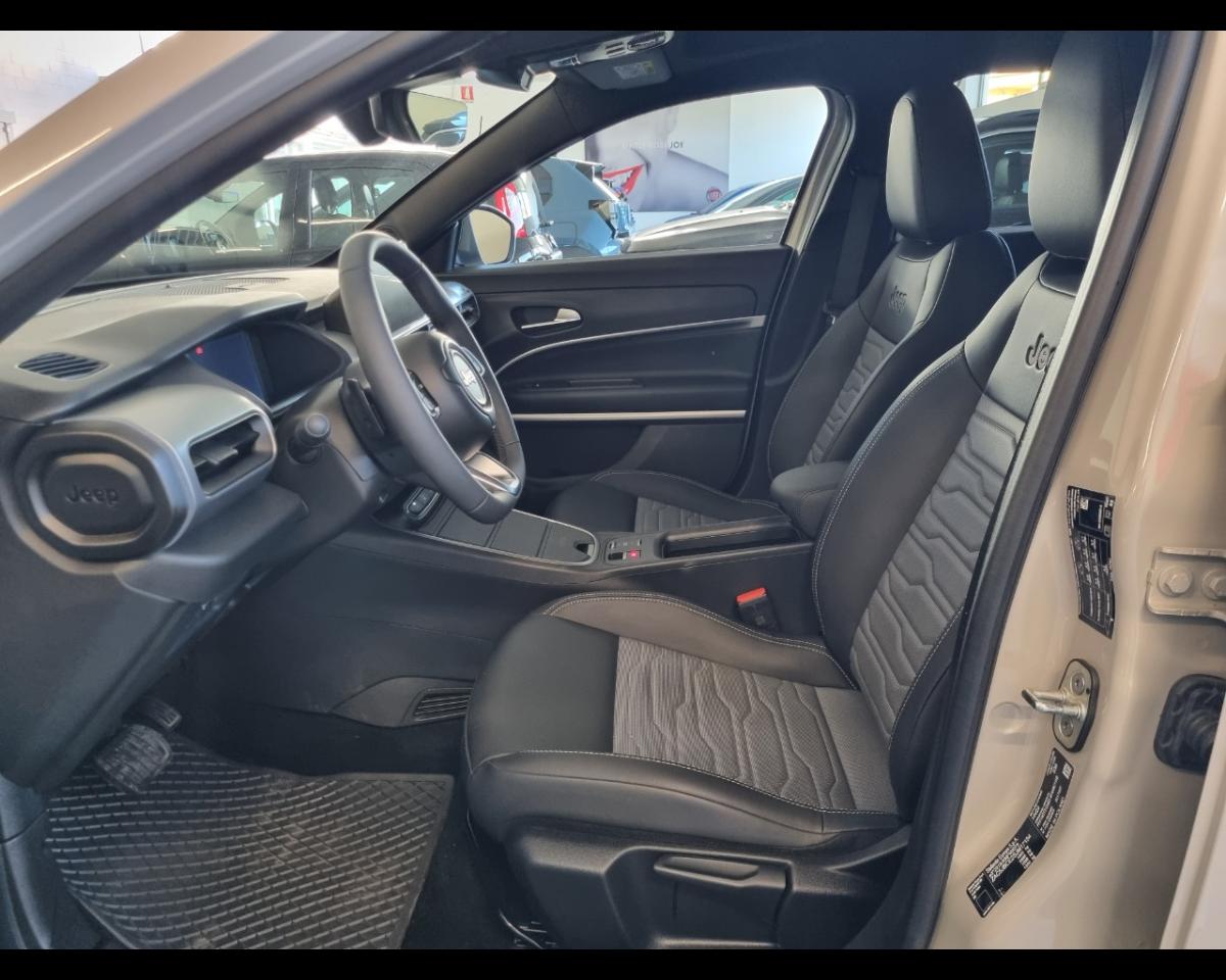 Jeep Jeep Avenger usata 19