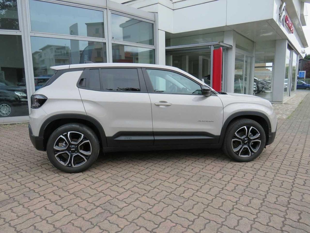 Jeep Jeep Avenger usata 11