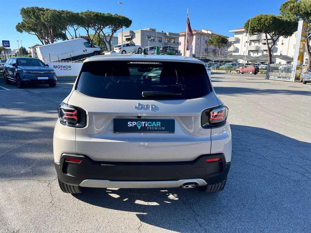 Jeep Jeep Avenger usata 10