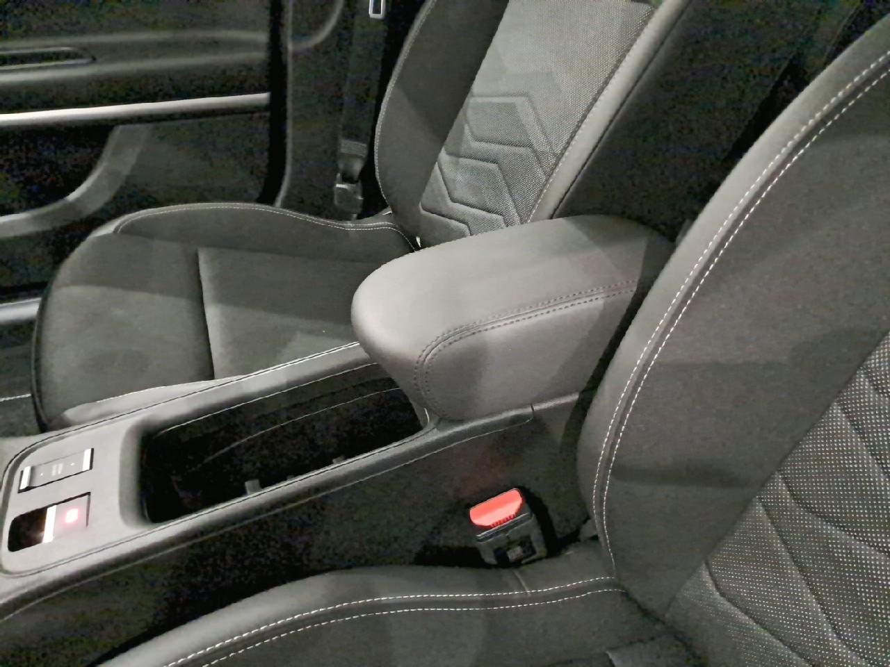 Jeep Jeep Avenger usata 9