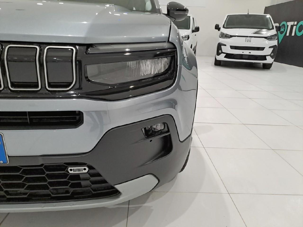 Jeep Jeep Avenger usata 12