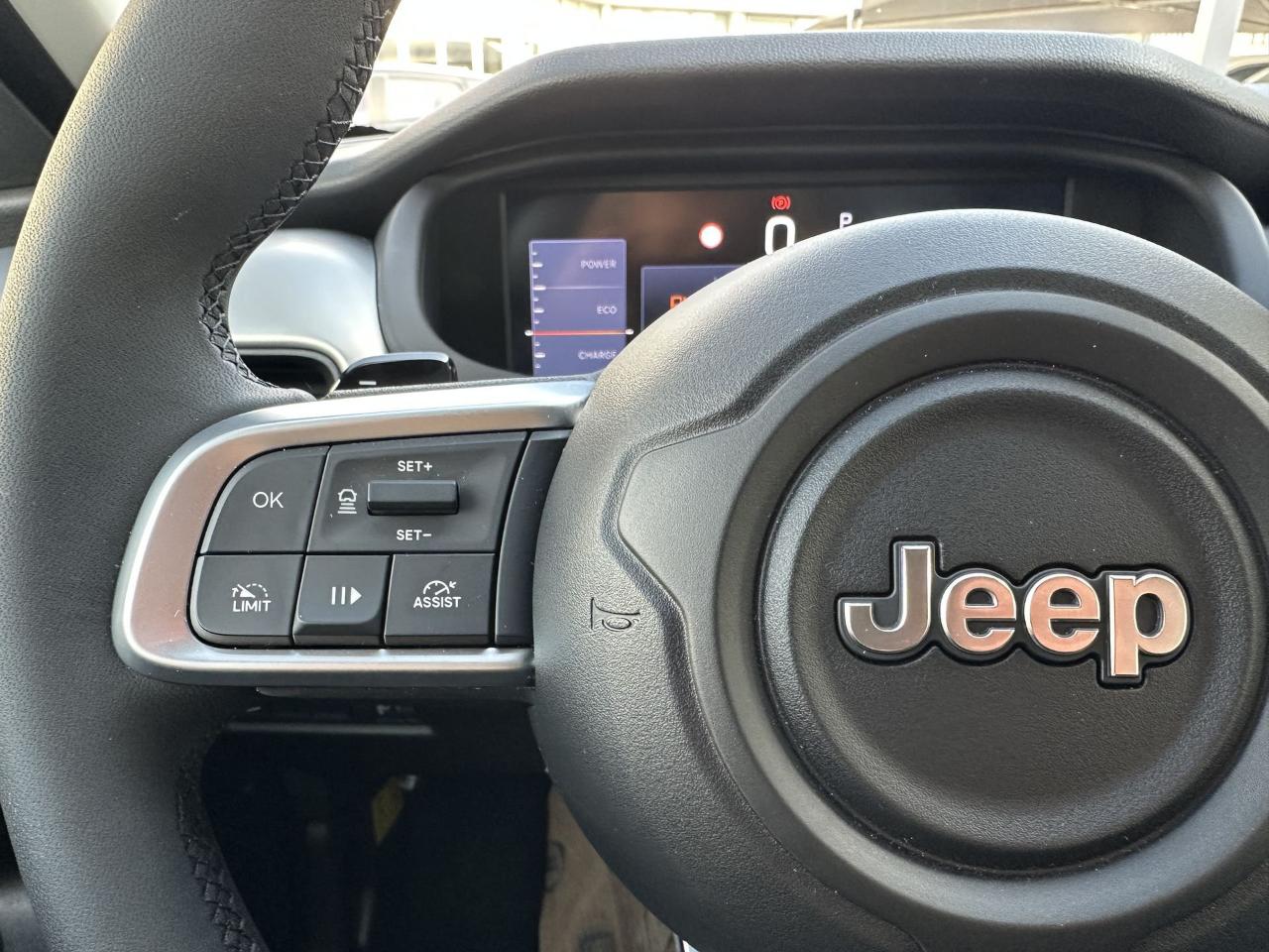 Jeep Jeep Avenger usata 9