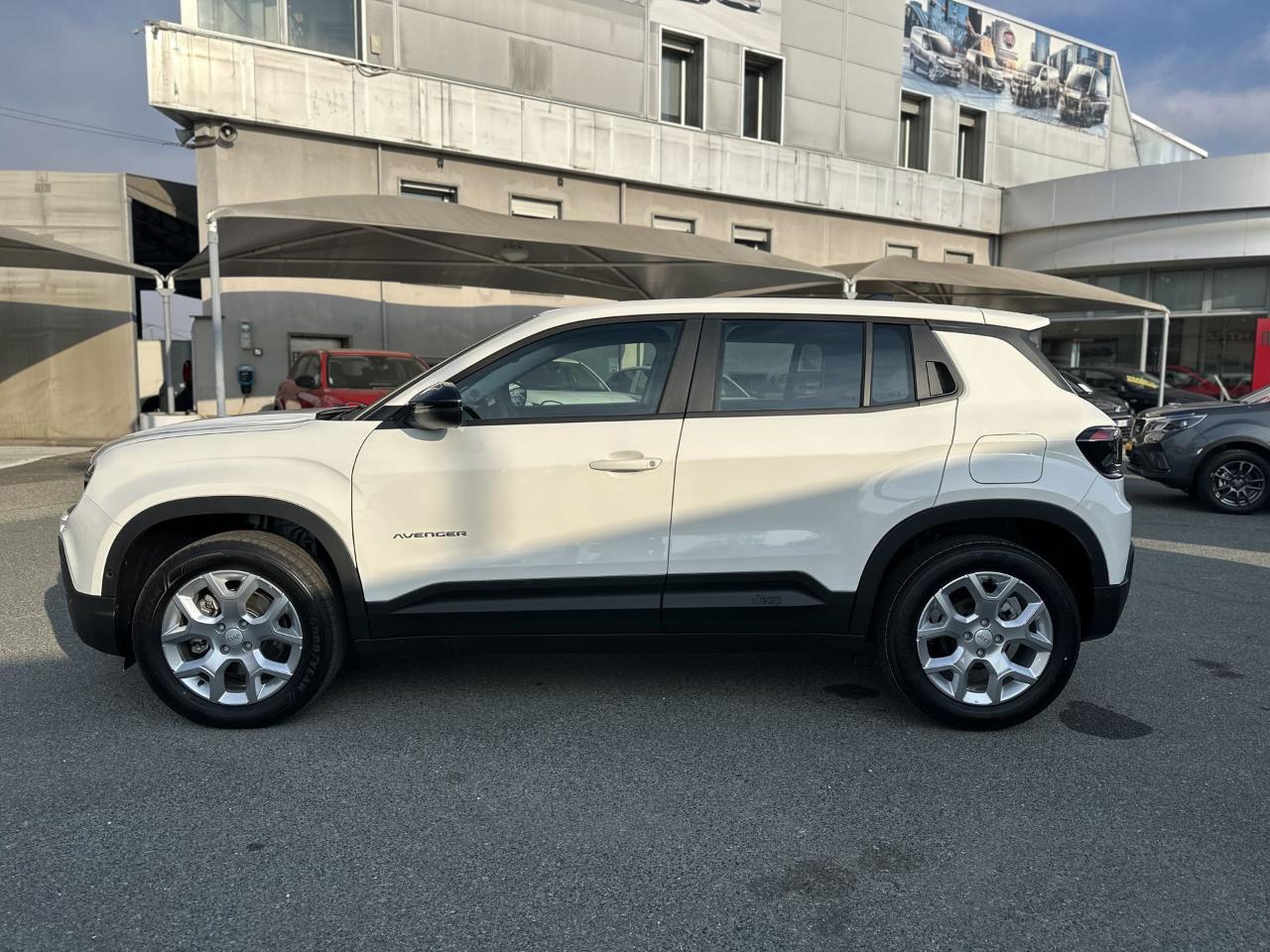 Jeep Jeep Avenger usata 23