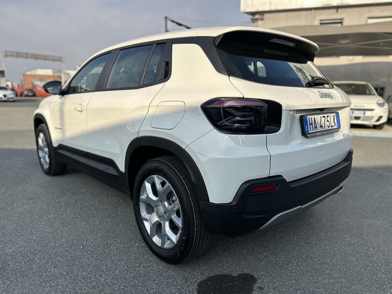 Jeep Jeep Avenger usata 24