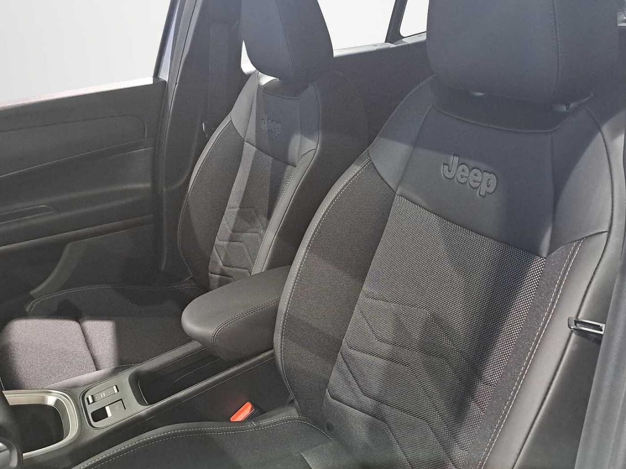 Jeep Jeep Avenger usata 21