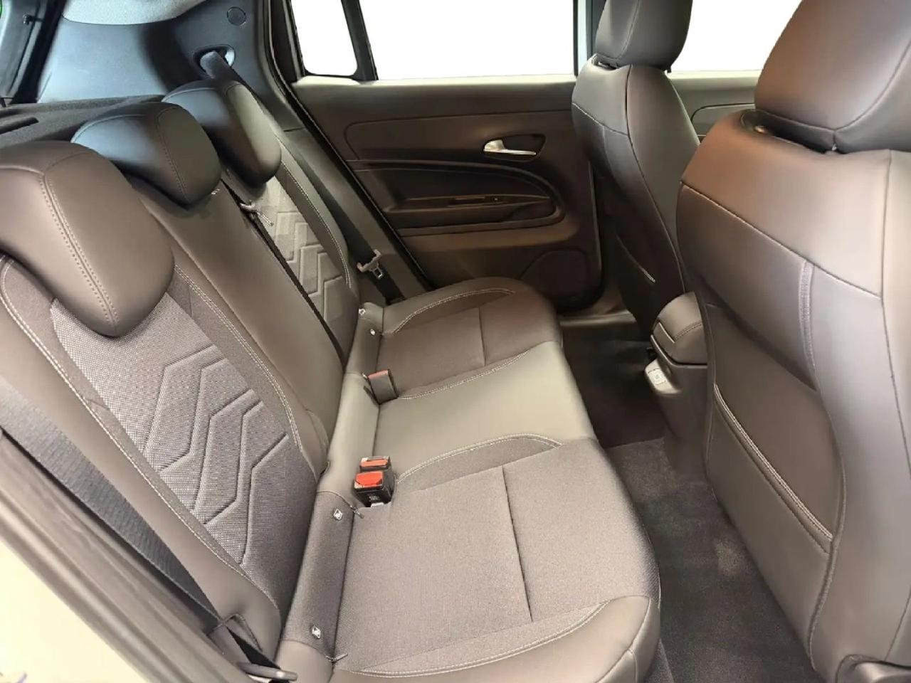 Jeep Jeep Avenger usata 23