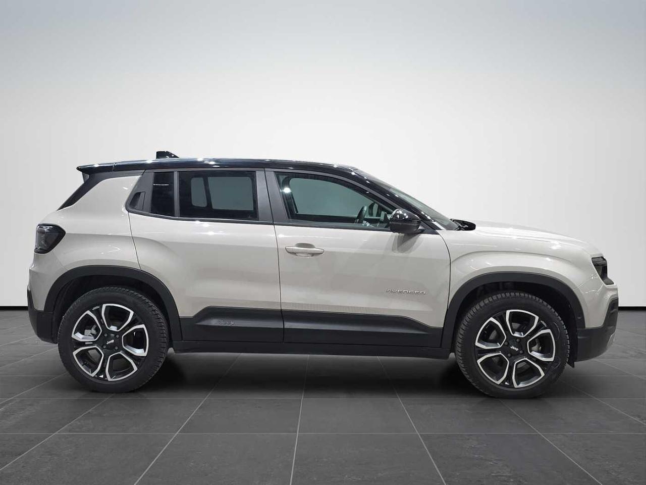 Jeep Jeep Avenger usata 24