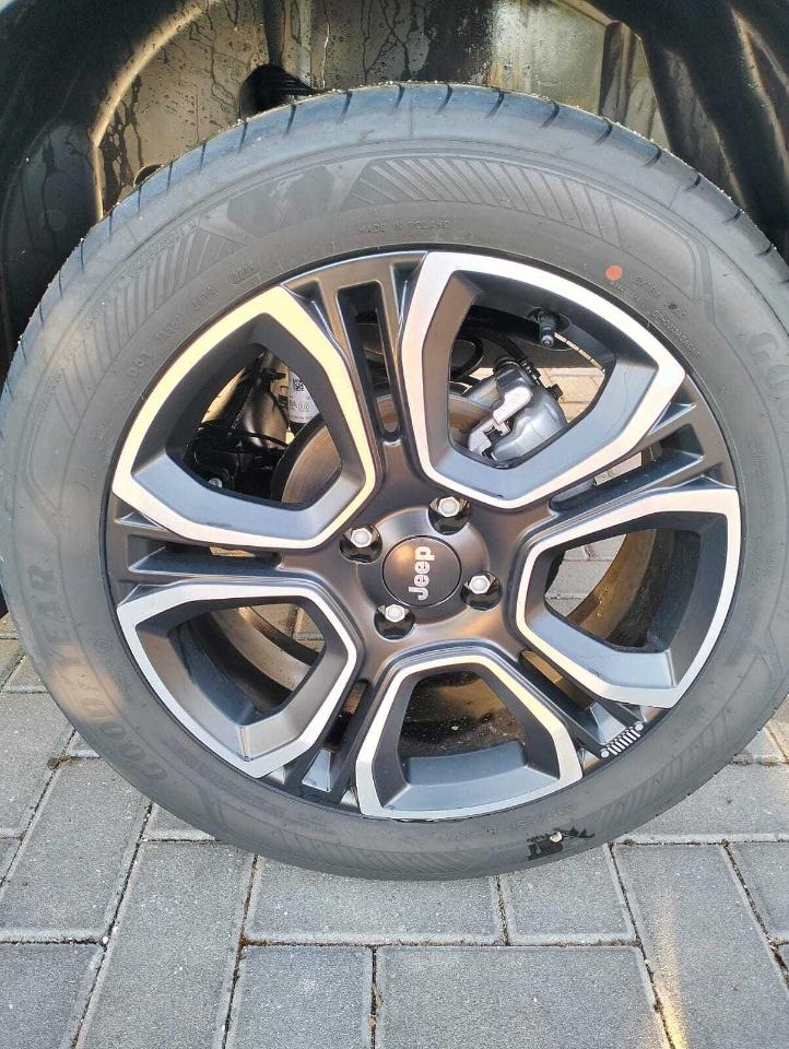 Jeep Jeep Avenger usata 17